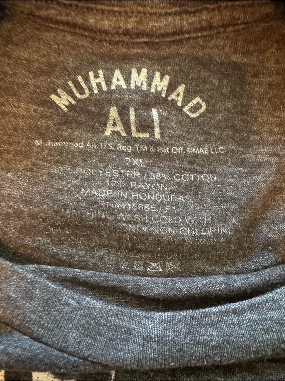 Muhammad Ali "The Greatest" Graphic Tee Dark Gray Heather 2XL. (EUC) - Picture 5 of 5
